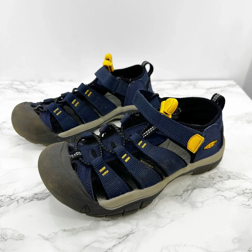 Kids Keen Newport H2 Blue Yellow Washable Water Sandals Size 2 Outdoor Adventure